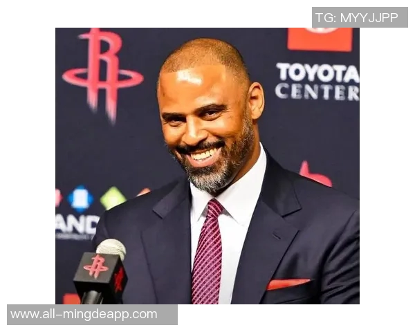 乌度卡直言球队失误频繁对手展现强大身体对抗能力