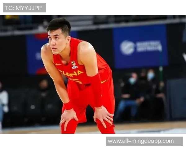 郭艾伦半场表现平平仅得7分4板3失误遭王少杰封盖状态堪忧