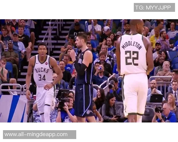 武切维奇幽默调侃字母哥暴扣背后原因引发热议